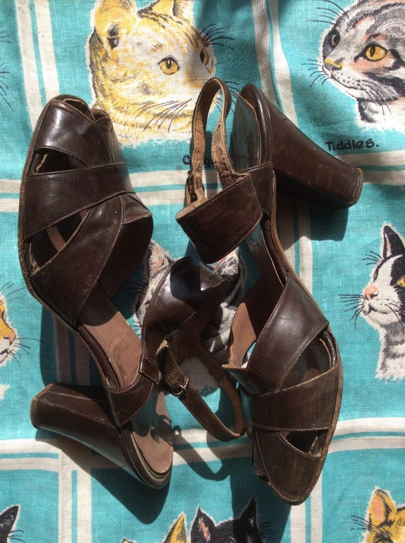 Vintage 1940's Armishaw's brown leather sandals E… - image 3