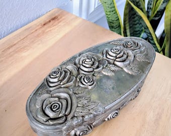 Grande portagioie vintage in metallo decorato con rose in rilievo // Portagioie // Vintage // Velluto // Spedizione GRATUITA