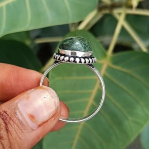 Emerald Ring, 925 sterling Silver Ring, Handmade Silver Artisanal Ring, Green Emerald Ring, Engagement Ring, Wedding Ring For Women