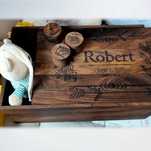Caja de recuerdos de madera grabada para bebé, organizador de recuerdos para bebé, regalo personalizado para recién nacido, caja de recuerdos de madera personalizada, caja para baby shower