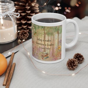 Ceramiczny kubek Enchanted Forest, Fantazyjny kubek do kawy dla miłośników książek, Idealny prezent na urodziny, Dzień Matki, Wystrój domu, Inspirujący