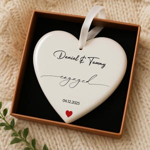 Adorno de Compromiso 2025 - Adorno de Compromiso Personalizado con Nombres y Fecha - Adorno de Boda Personalizado