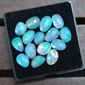 Äthiopischer Welo Opal Rose Cut Freeform Flatback, natürlicher Opal Edelstein, 13.60 Ct, 13 Stück, 9.5-11.5 mm,