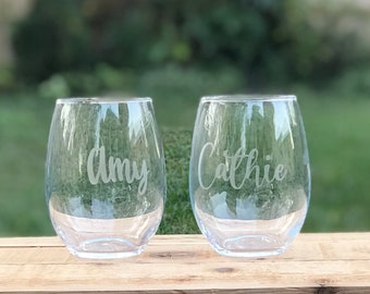 Etched personalized wine glass | Personalized wine glass | Etched wine glass | Gift | Name wine glass | Custom etched glass
