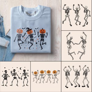 Op de afbeelding: Een lichtblauw sweatshirt met een Halloween-ontwerp. De afbeelding toont dansende skeletten met pompoenhoofden, vleermuizen en een spinnenweb. Het sweatshirt is op een denim oppervlak gevouwen. Extra skelet illustraties zijn ook getoond.
