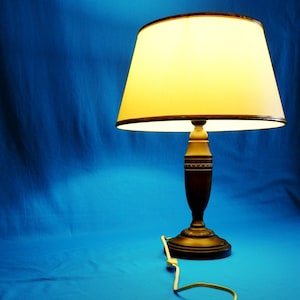 Classic Bronze Table Lamp | Cream Shade | Traditional