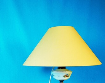 Vintage Table Lamp | Floral Design | Cream | Detailed