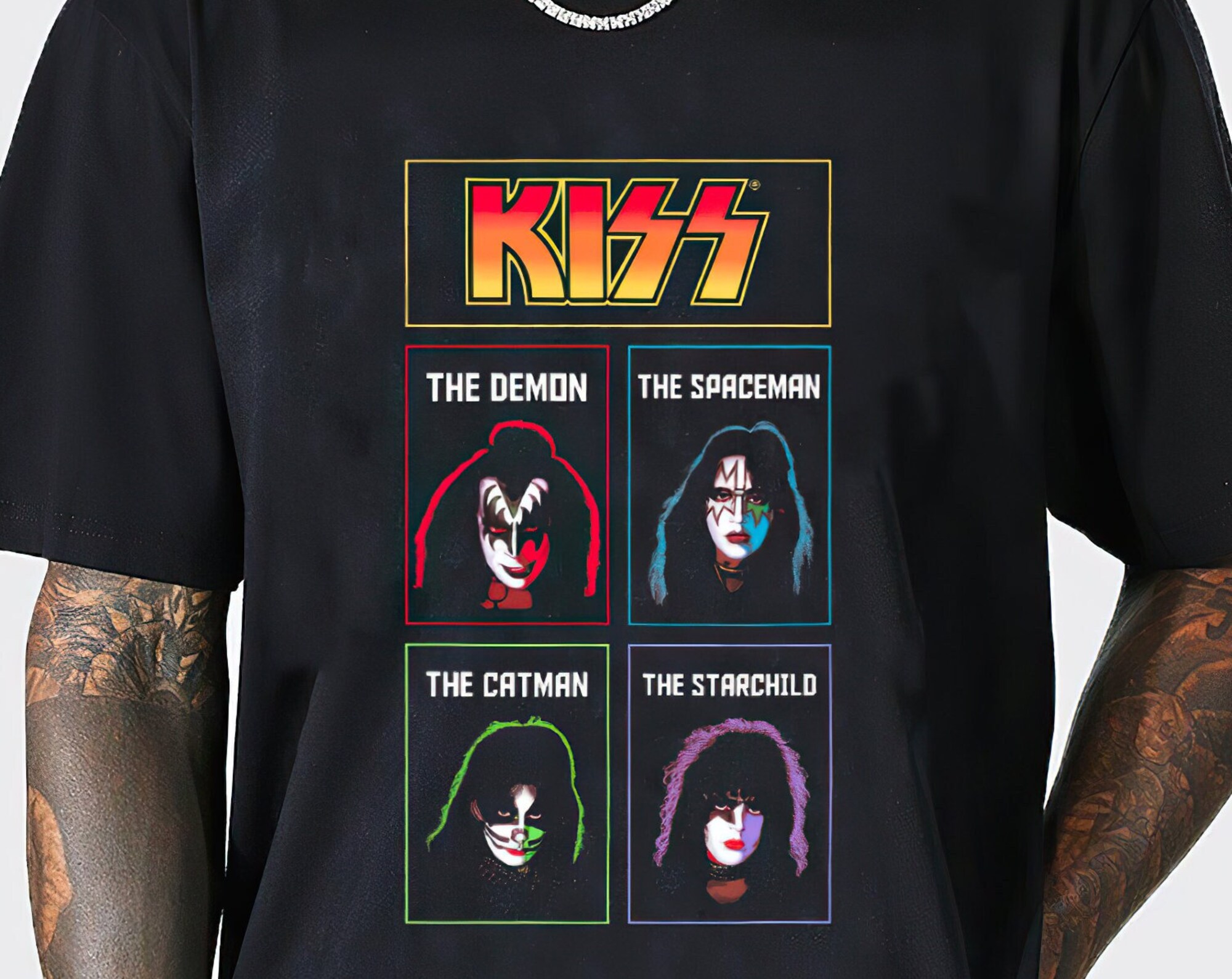 Discover Kiss In Flames KISS Kiss Rock Band T-Shirt