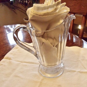 8&quot; x 5&quot; HEAVY GLASS PITCHER--- WaTer, juice, Lemonade, miLk, etc.--