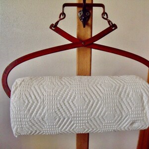 SALE--ICE ToNGS PaPER ToWEL HoLDER--anTiQue ice tongs---ReCYCLeD--chippy ReD painT  + FREE 1 roll of Bounty Essentials Paper Towels--ugoT2c
