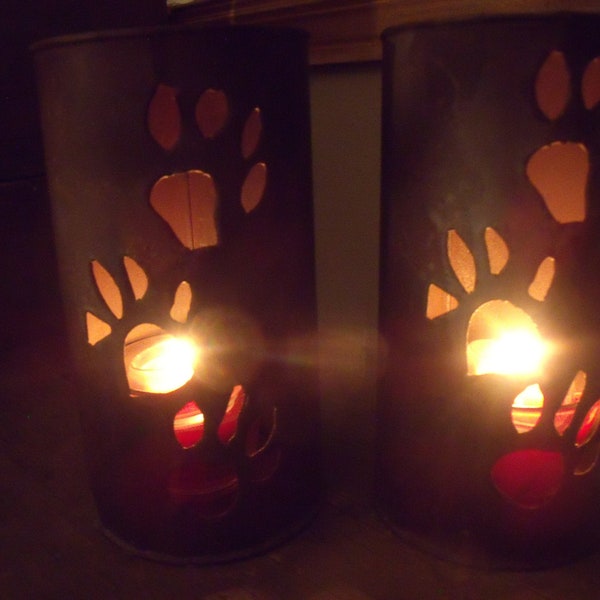 2 TIN CAN PAW PrinT LanTerns--Très rustique--« shabby chic »--8 » taLL 4 » diameTer--perfecT pour une bougie voTive ou baTTery alimenté à l’intérieur