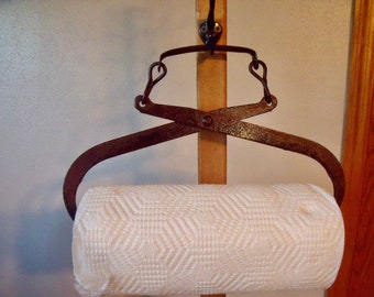 ICE TONGS PaPer ToweL Holder--great brown patina antiQue ice tongs---RECYCLeD-- + BONUS roll of Bounty Essential Paper Towels--ugoT2c !