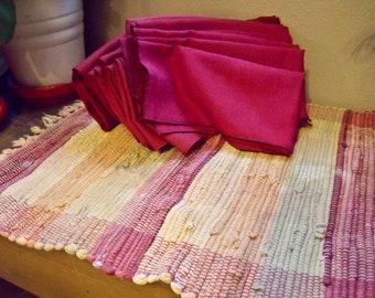 WOVEN RAG PLACEMAT---wine, tan, green, brown, beige coLor paTTern---7 wine napkins---6 large wine napkins---cleaning out my linen cupboard