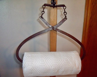 SaLe--antiQue ICE ToNGS REcycled to Paper ToweL HoLder--Brwn/blk/red paTina-so easy to change roLL--+--FREE roll Bounty Essentials ToweLs