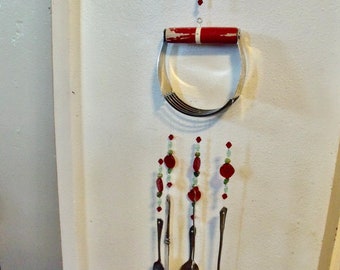 WeLcome Spring w/ SILVERWARE WIND CHIME -REcycled anTiQue siLverware 35"--red & pearLy green poLka dot gLass beaDs