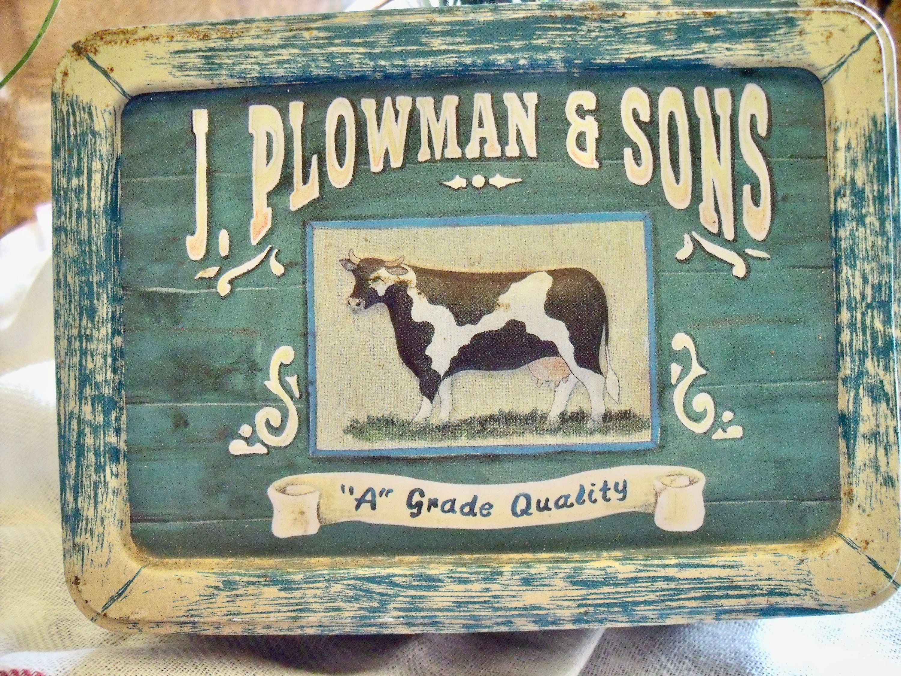 COW TiN BoX with cover--6 1/4" x 4 1/2" x 2 1/4"--"J. Plowman & Sons  "A" Grade Quality"--blue / green--vinTage !---Ugot2C