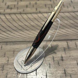 Zwart-rode acrylklikpen