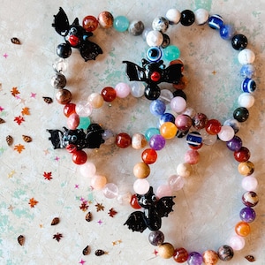 Bat Gemstone Bracelet, Bat Crystal Bracelet, Halloween Crystal Bracelet, Stacking Gemstone Jewelry, Bat Bracelet, Lampwork bead, Halloween