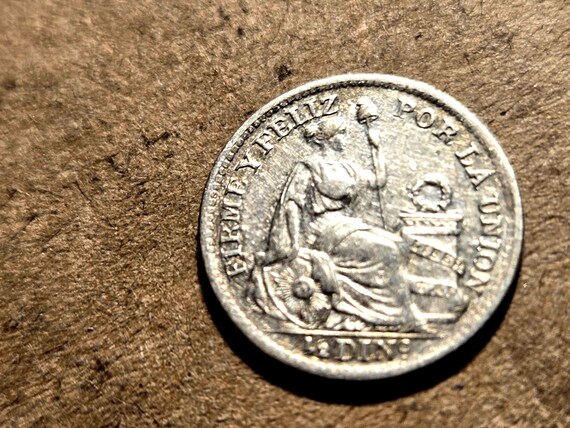 1912 Peru Silver 1/2 Dinero 15MM