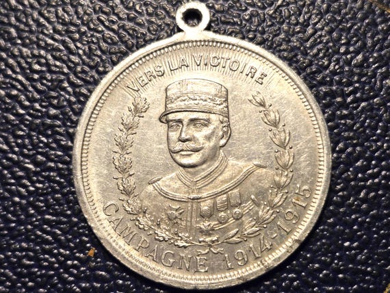 1915 General Joffre. Mascotte Alum. Medal For Defending France From The Germans In 1914 36MM