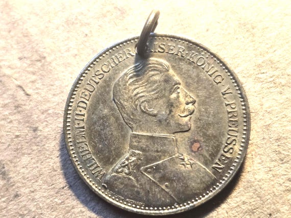 Kaiser Medallion + Loop Circa 1900