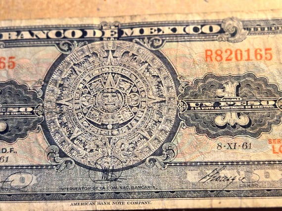 1961 Mexico One Peso Banknote Well Circulated