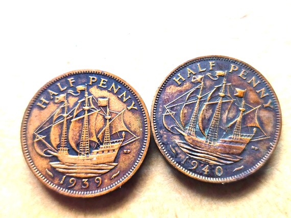Two Obsolete English Half Pennies-1939/1940 #L03