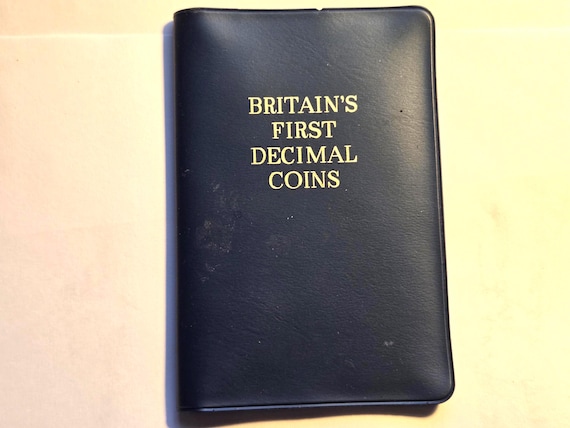 1971 Britain's First Decimal Coins Collection In Original Leather Folder