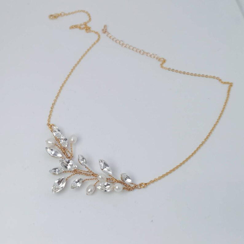 Gold Braut Halskette mit Perlen und Strass, Wire Wrapped Blatt und Vine Halskette Boho Hochzeit Halskette für Brides Boho Schmuck Bild 8