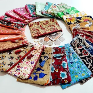 Mini coin purses, fabric coin purse, zipper coin purse. Floral purse. Key holder. Coin card purse. 13x10cms