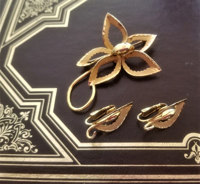 Vintage Mid Century Modernist GOLD FILLED Bond Boyd Brooch~Matching Earrings Demi Parure Set