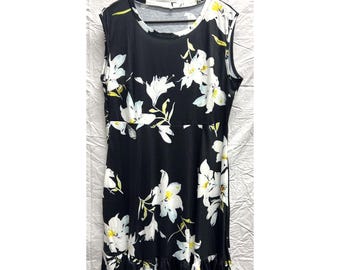 Floral Sleeveless A-Line Dress XL Black & White Floral Print Side Zipper Ruffle Hem