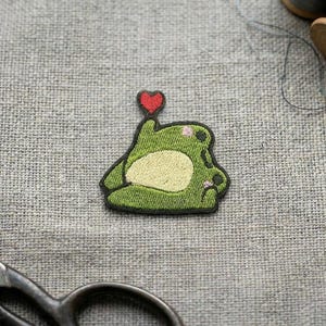 Frog in Love Embroidered Patch. Emoji Embroidery  Iron on patch