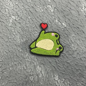 Frog in Love Embroidered Patch. Emoji Embroidery  Iron on patch
