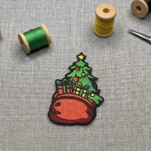 Christmas Tree Embroidered Iron-On Patch