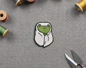 Homebody Frog Embroidered Iron-On Patch: Kawaii Blanket Frog