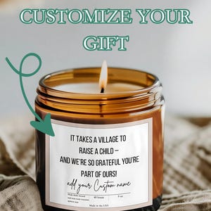 Gepersonaliseerde geurkaars It Takes a Village – bedankje voor oppas, babysitter, gastouder, coach en oma