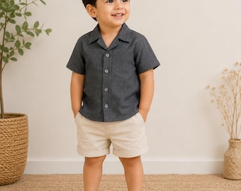 Camisa de algodón color carbón para niño / Camisa minimalista abotonada para niño pequeño - Talla 2T