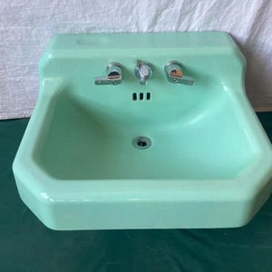 Vintage Mid Century Jadeite Ming Green Porcelain Cast Iron Sink Standard 434-24E