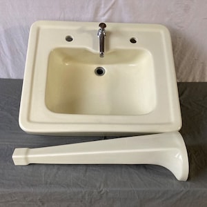 Antique 22x27 Old Ivory Porcelain Peg Leg Pedestal Bath Sink Vtg Kohler 164-25E