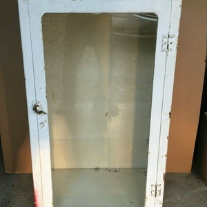 VTG Shabby Medical Cabinet 25x42 Metal Glass Display Front White Chic 450-22B ****Local Pick up****