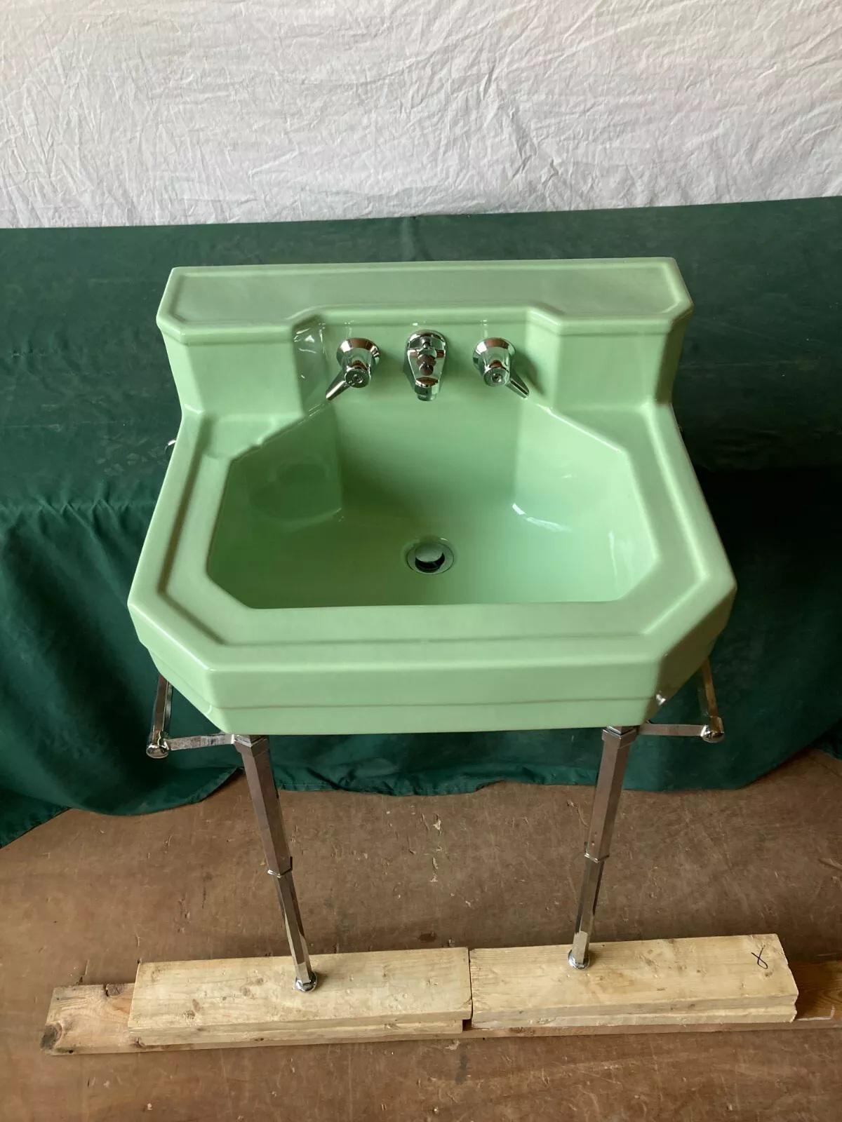 Vintage Pale Jadeite Green Bath Wall Sink Chrome Brass legs Towel Bars 84-25E