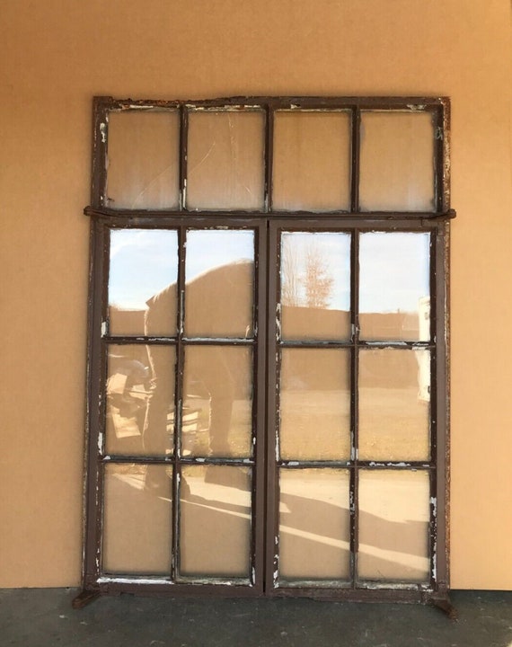 家具 Iron Window Luxury Decorative Villa Iron Window Grill Design Steel