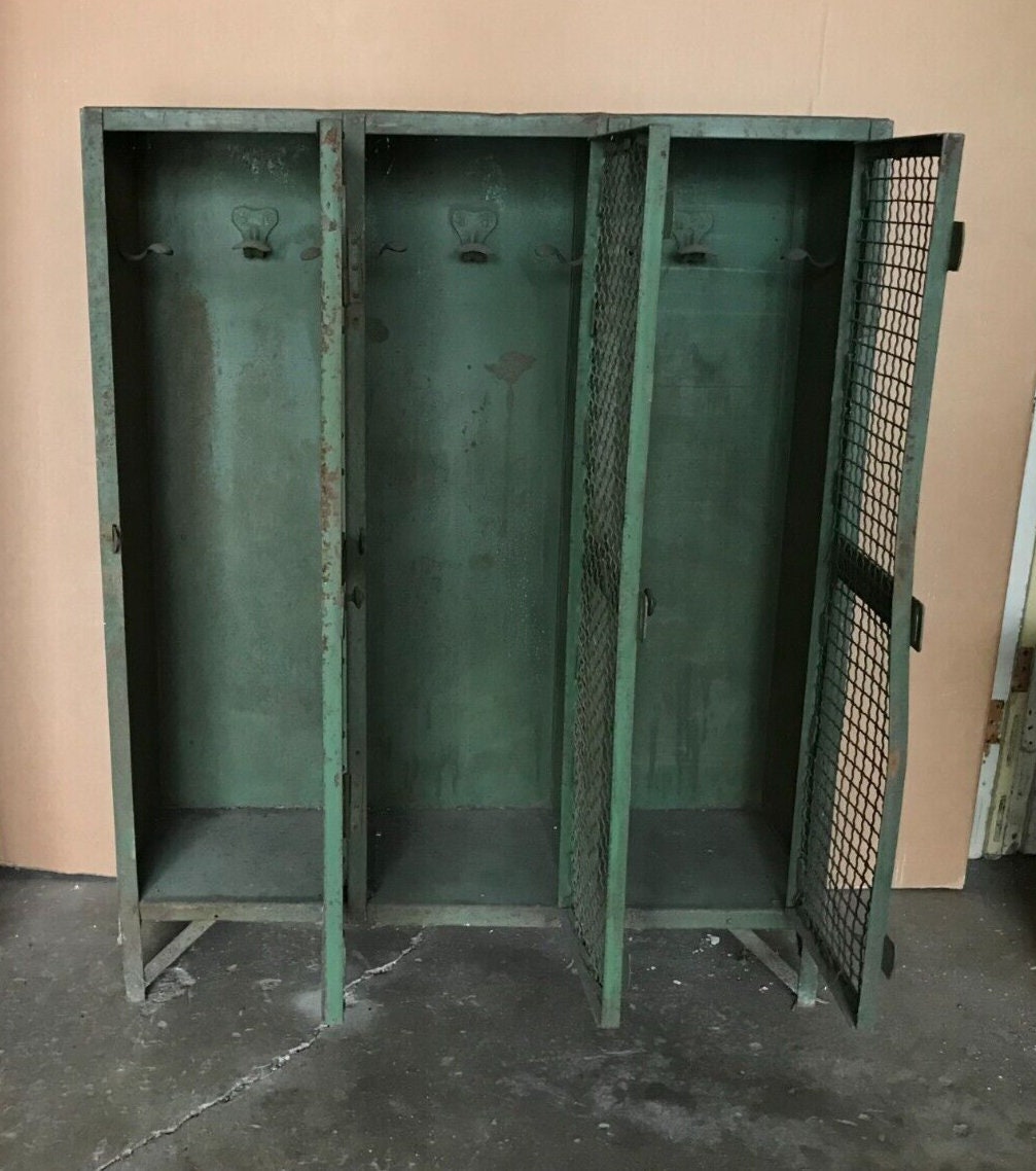 Small 3 Door Industrial School Gym Shop Old Metal Locker Small 3 Door Industrial School Gym Shop Old Metal Locker