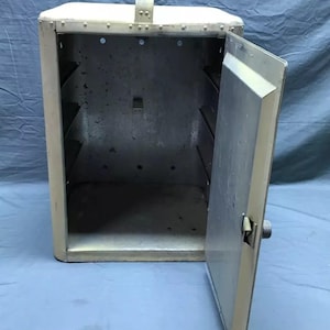 Vintage Antique Buttercream Country Tin Pie Safe Wall Cabinet Cupboard Old 1254-23B