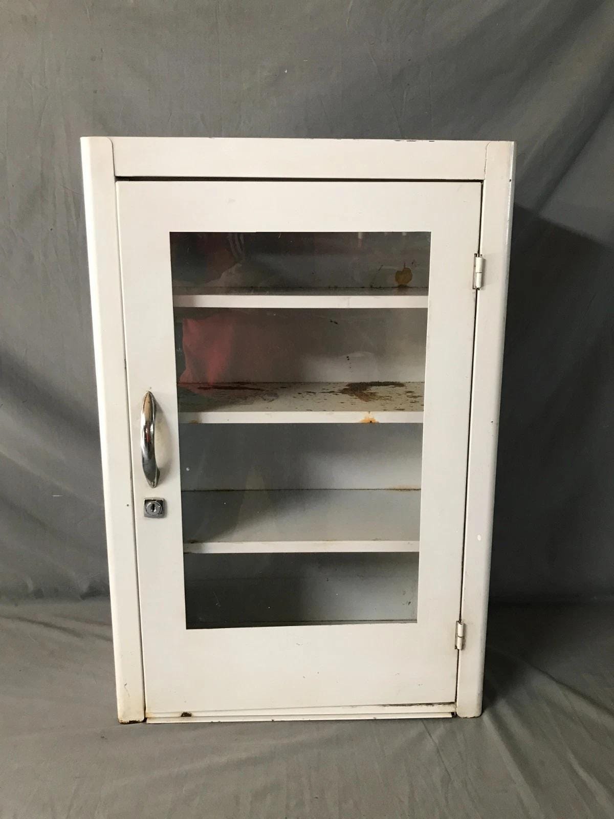 金属製キャビネット　Industrial Doctors Cabinet Vintage Industrial Metal Medicine Cabinet Medical Dental