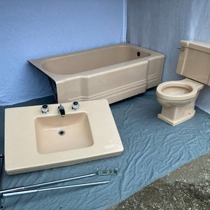 Vintage  Mid Century Persian Brown Tan Bath Set Pair Sink Toilet Bathtub 03-24E ****Pick up****