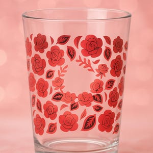 Motif Roses Romantiques SVG PNG – Fichier Numérique pour Cricut, Sublimation, Verre, Gobelet, Cup Wrap – Art Floral Rouge