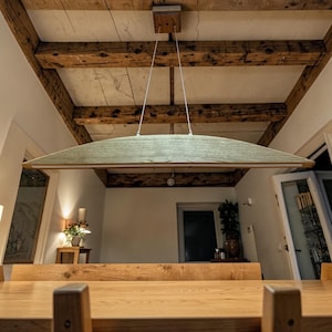 Linear Kronleuchter Skandinavische Holz Eiche Massivholz Anhänger Beleuchtung, Landhaus Stil LED-Leuchte mit Fernbedienung und Dimmer Rustikaler Eichen Kronleuchter