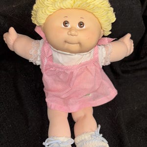 Cabbage Patch Kids 25th Anniversary Blonde Girl Doll Brown Eyes Pink Dress